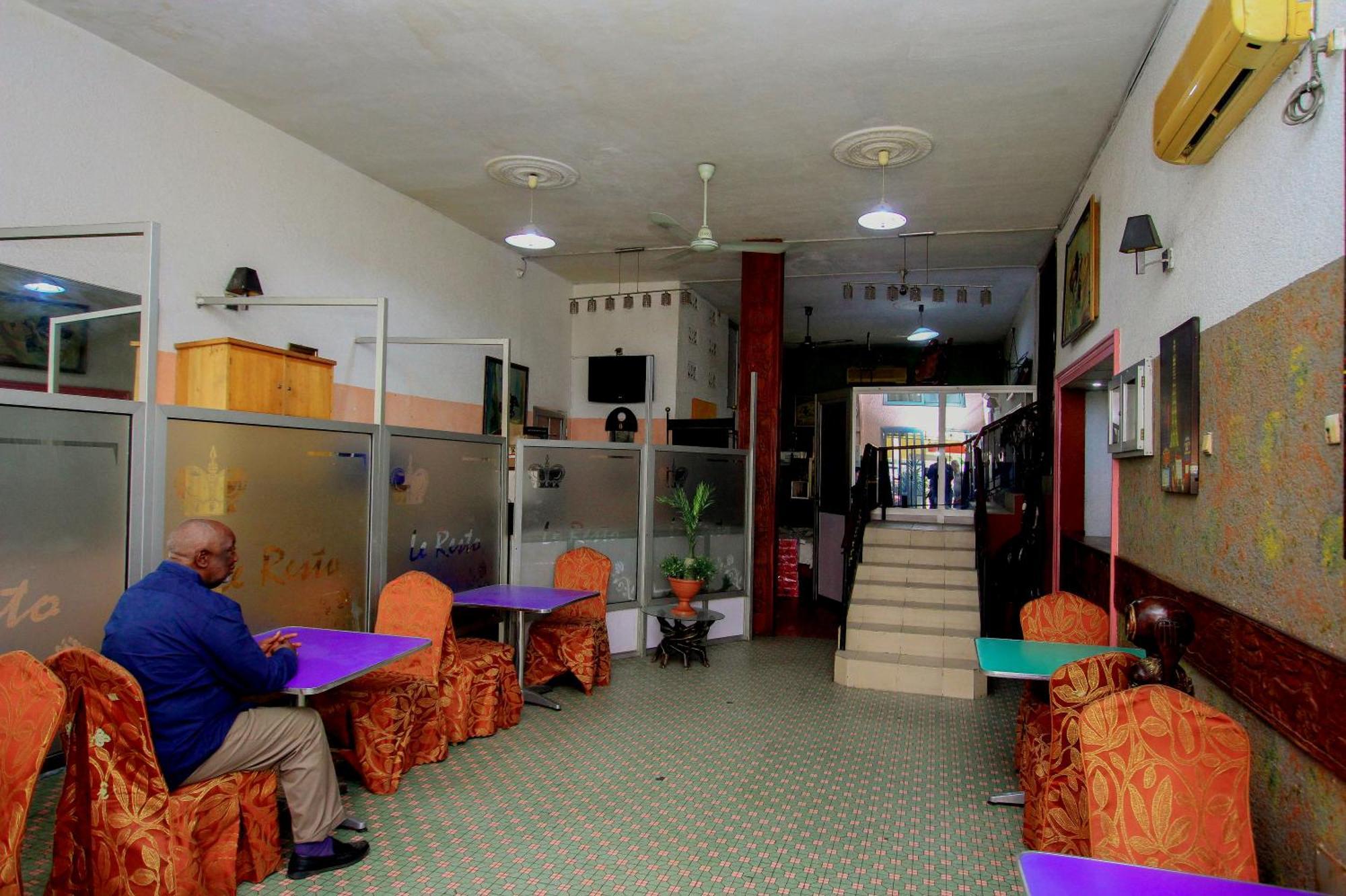 Hotel Le Prince Cotonou Exterior foto