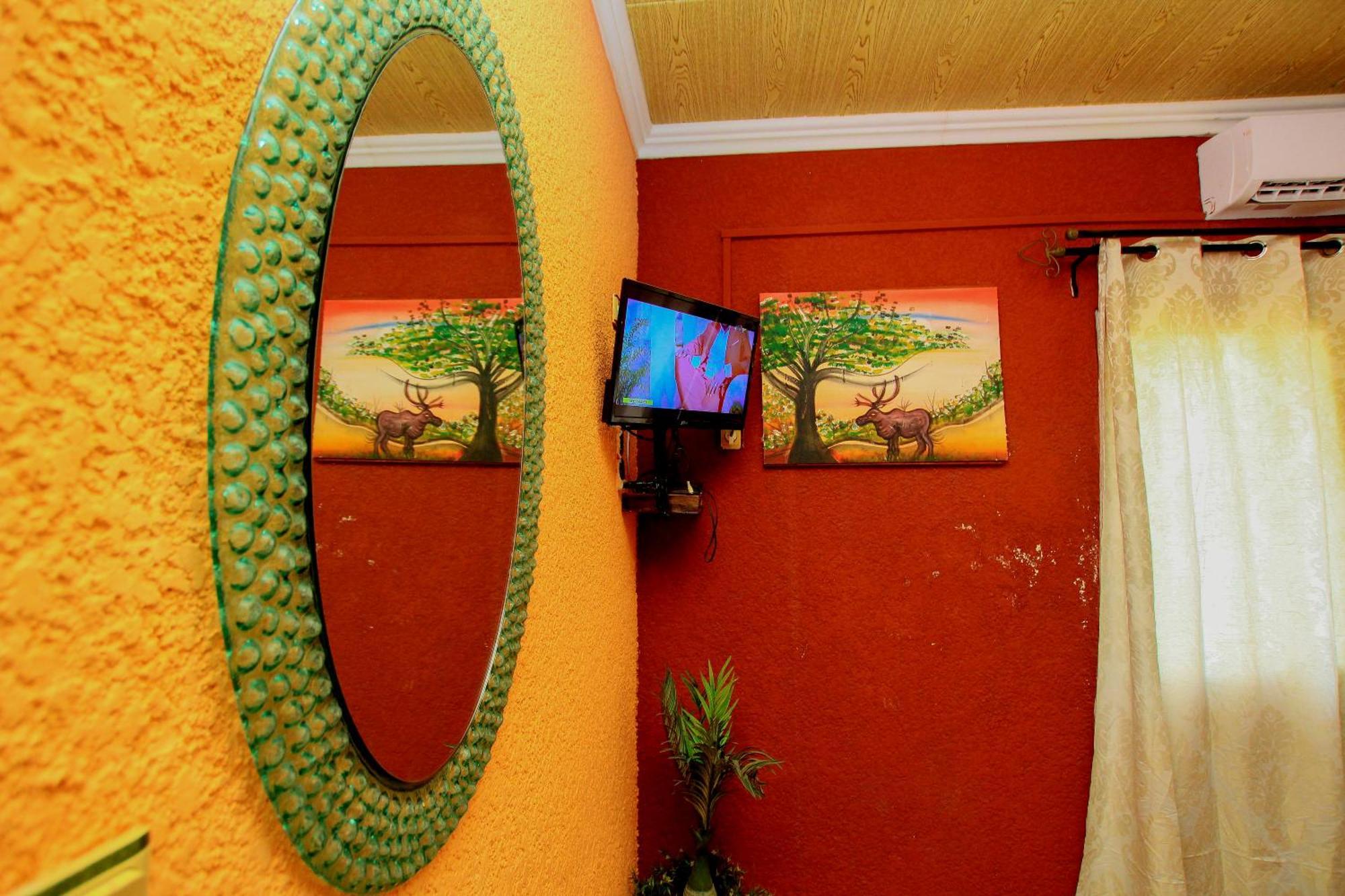 Hotel Le Prince Cotonou Exterior foto
